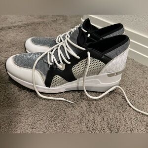 Michel kors shoes new size 9.5